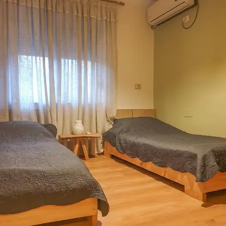 Limehouse Skanderbeg Square Center Apartament *