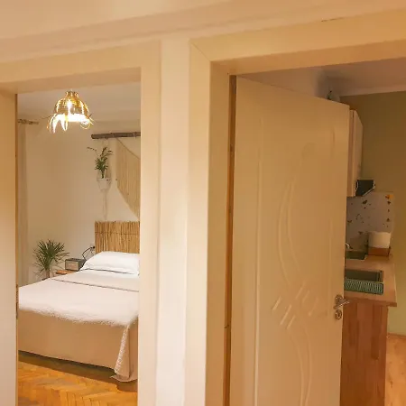 Limehouse Skanderbeg Square Center Apartament