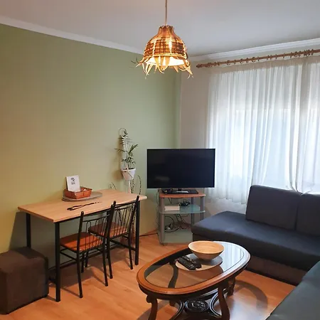 Limehouse Skanderbeg Square Center Apartament